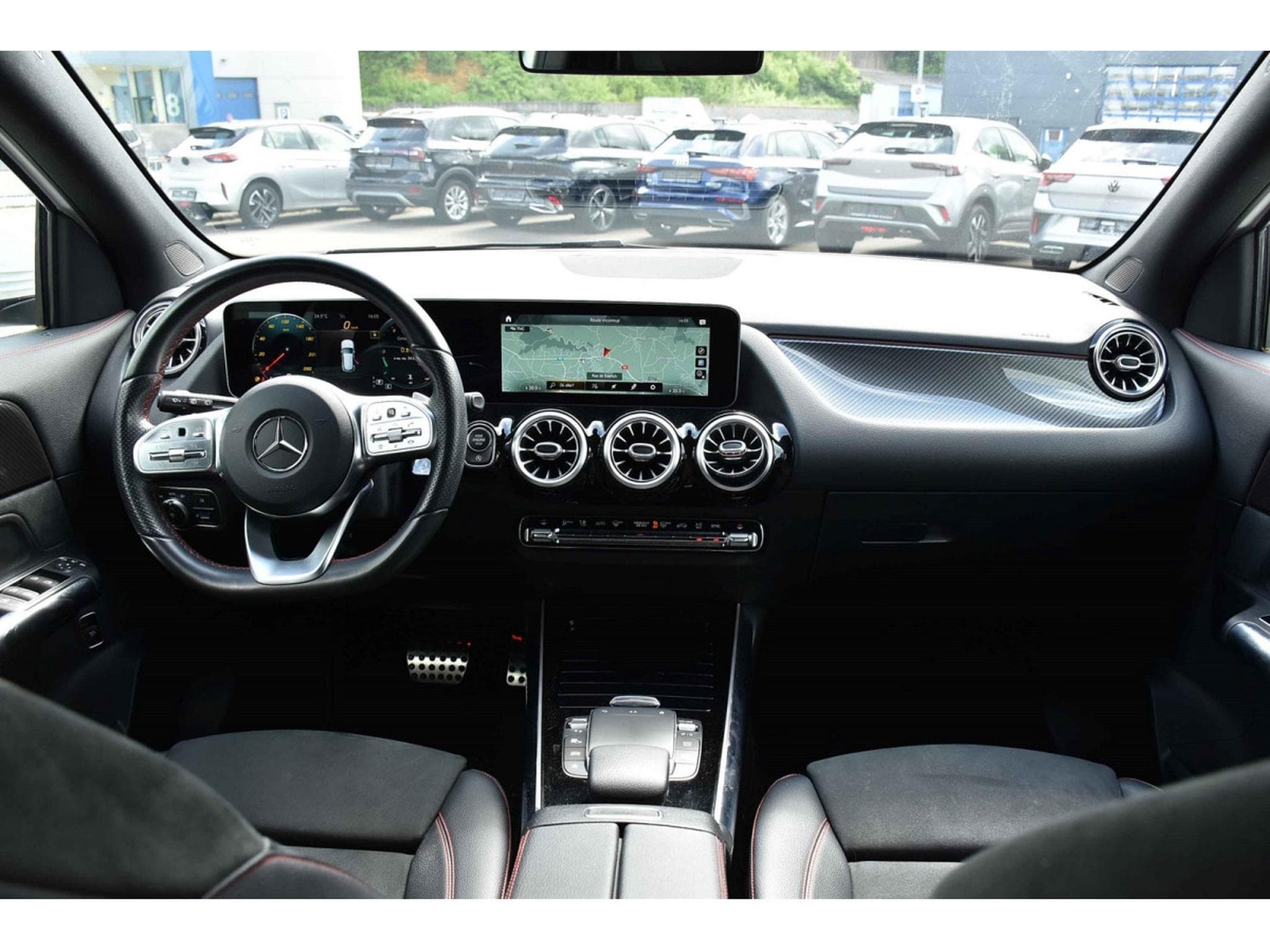 Mercedes GLA 200 CDI AMG Line 8G-Tronic GPS LANE SIDE CAM KEYLESS 1° MAIN (2021) - Photo 9