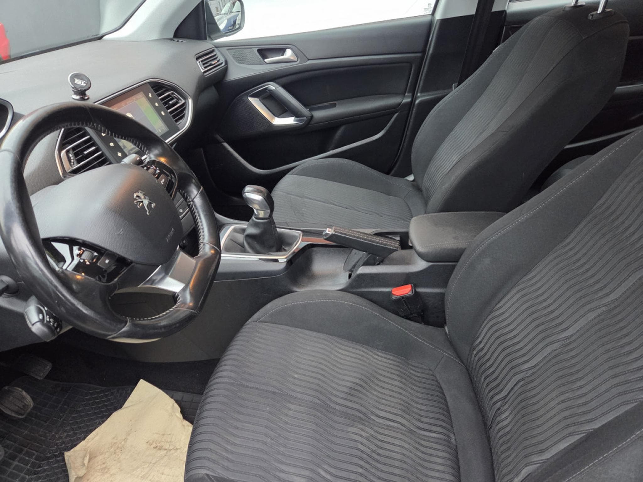 Peugeot 308 1.6 Hdi 100 CV Garantie 12 Mois (2015) - Foto 11