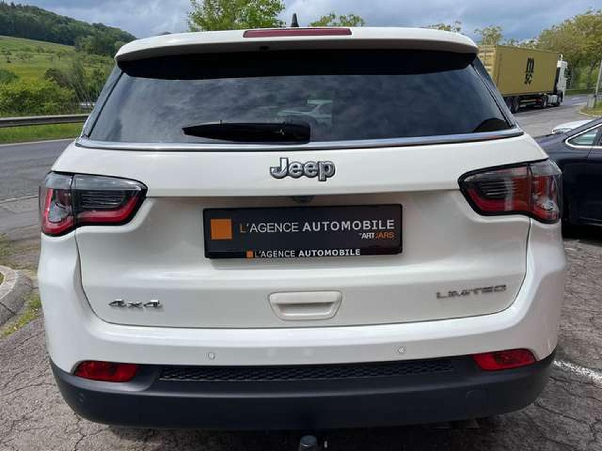 Jeep Compass 4x4 Auto Limited JUSQU'A 48 MOIS DE GARANTIE (2019) - Foto 6