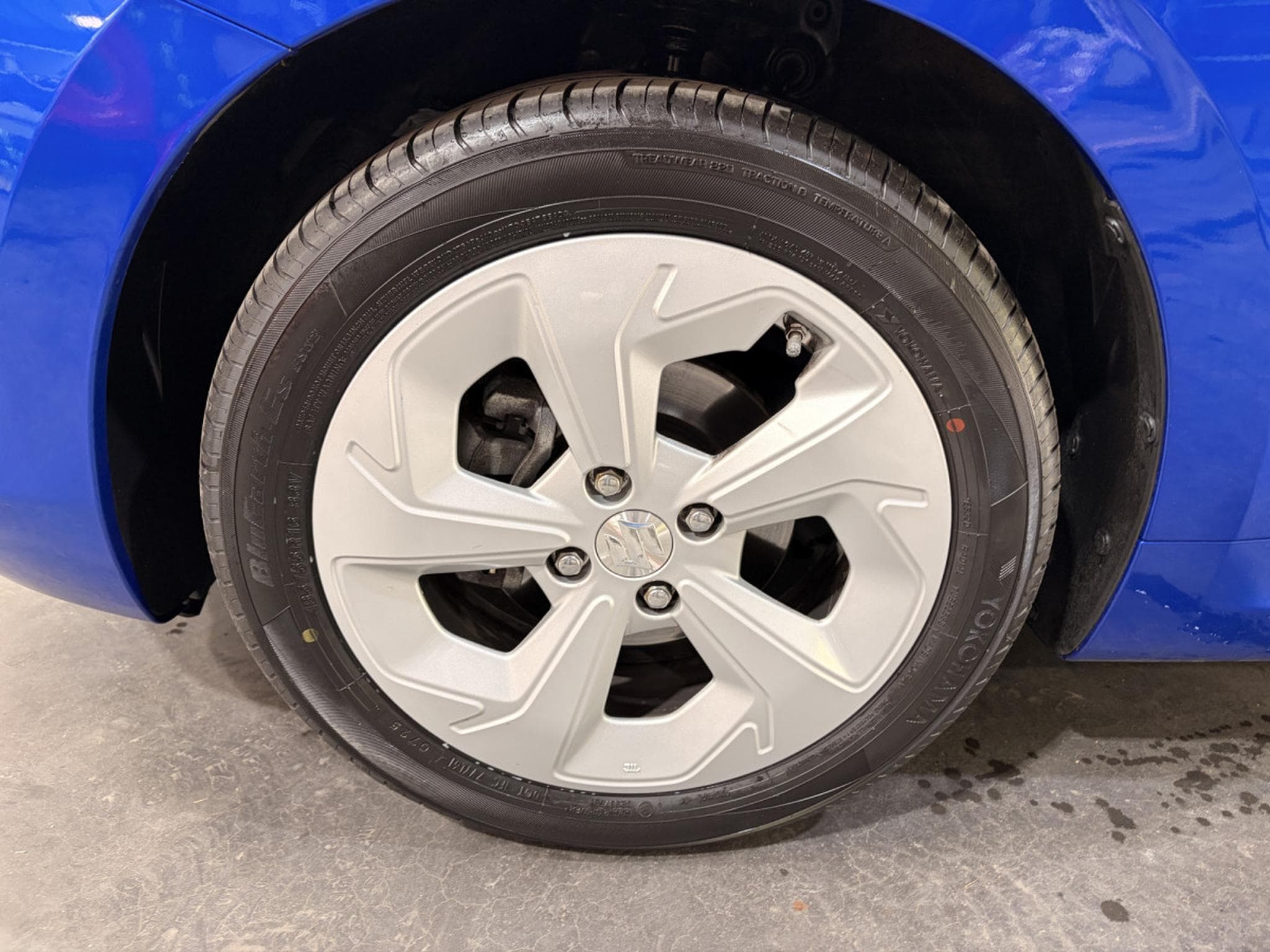 Suzuki Swift 1.2 GL+ MildHybrid (2025) - Photo 8