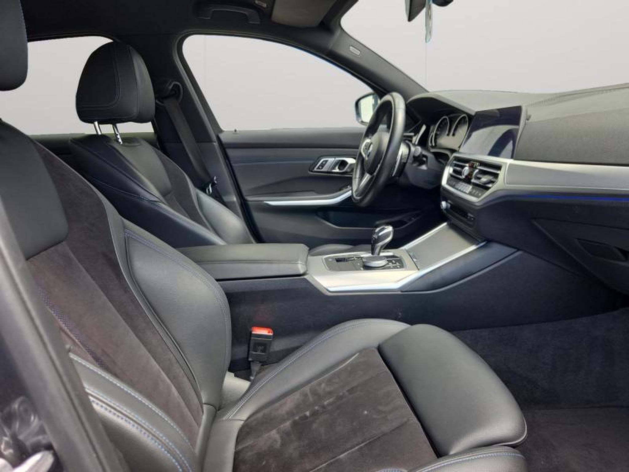BMW 320 I Pack M / Essence (2020) - Photo 12