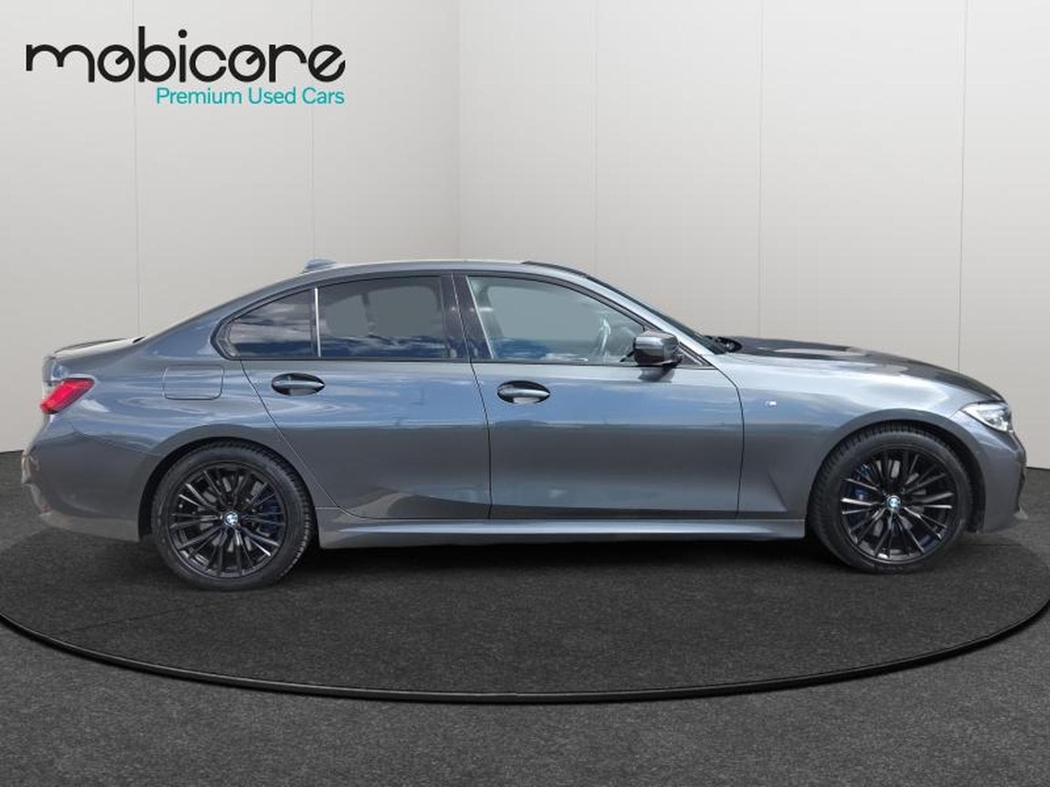 BMW 320 I Pack M / Essence (2020) - Photo 3