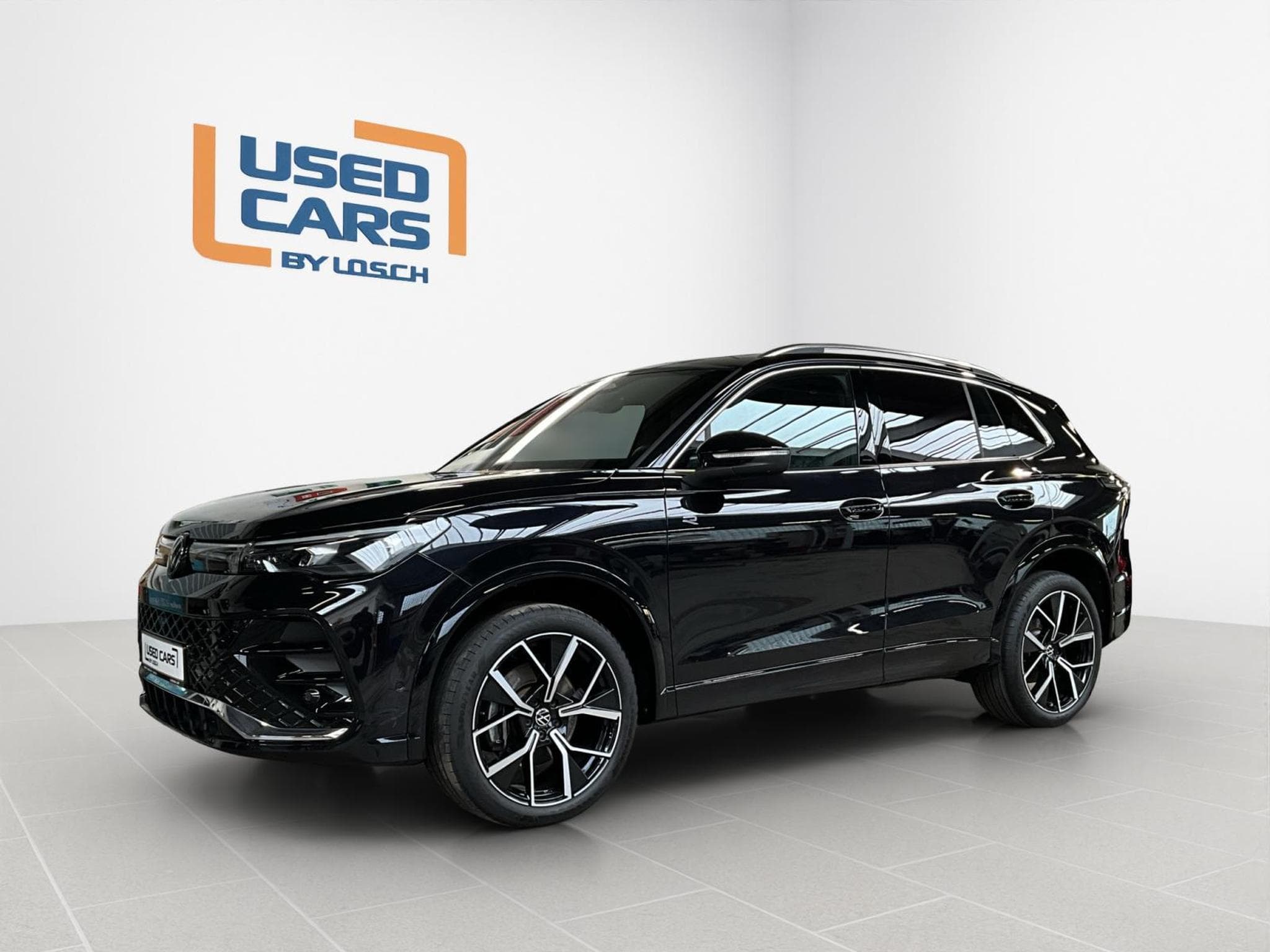 VW Tiguan R-Line+DSG+4x4+AHK+P.Info (2024) - Photo 4