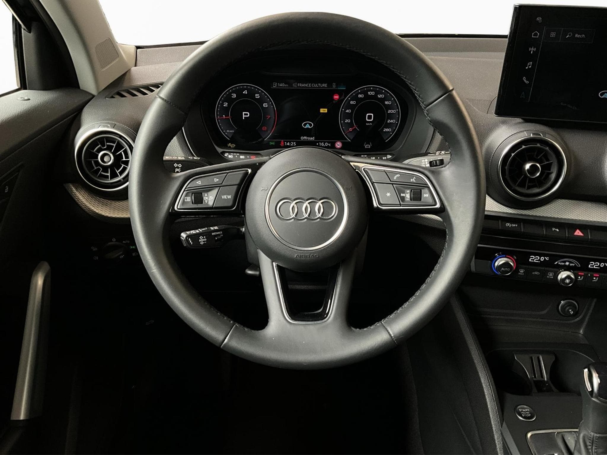 Audi Q2 Advanced+35TFSI+S-Tronic+Matrix-LED+P.Business (2025) - Photo 10