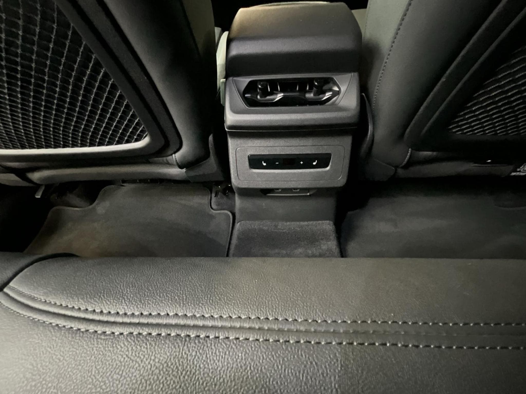 Audi SQ6 e-tron 95kWh+Quattro+P.Premium+MMIexperience (2025) - Photo 19