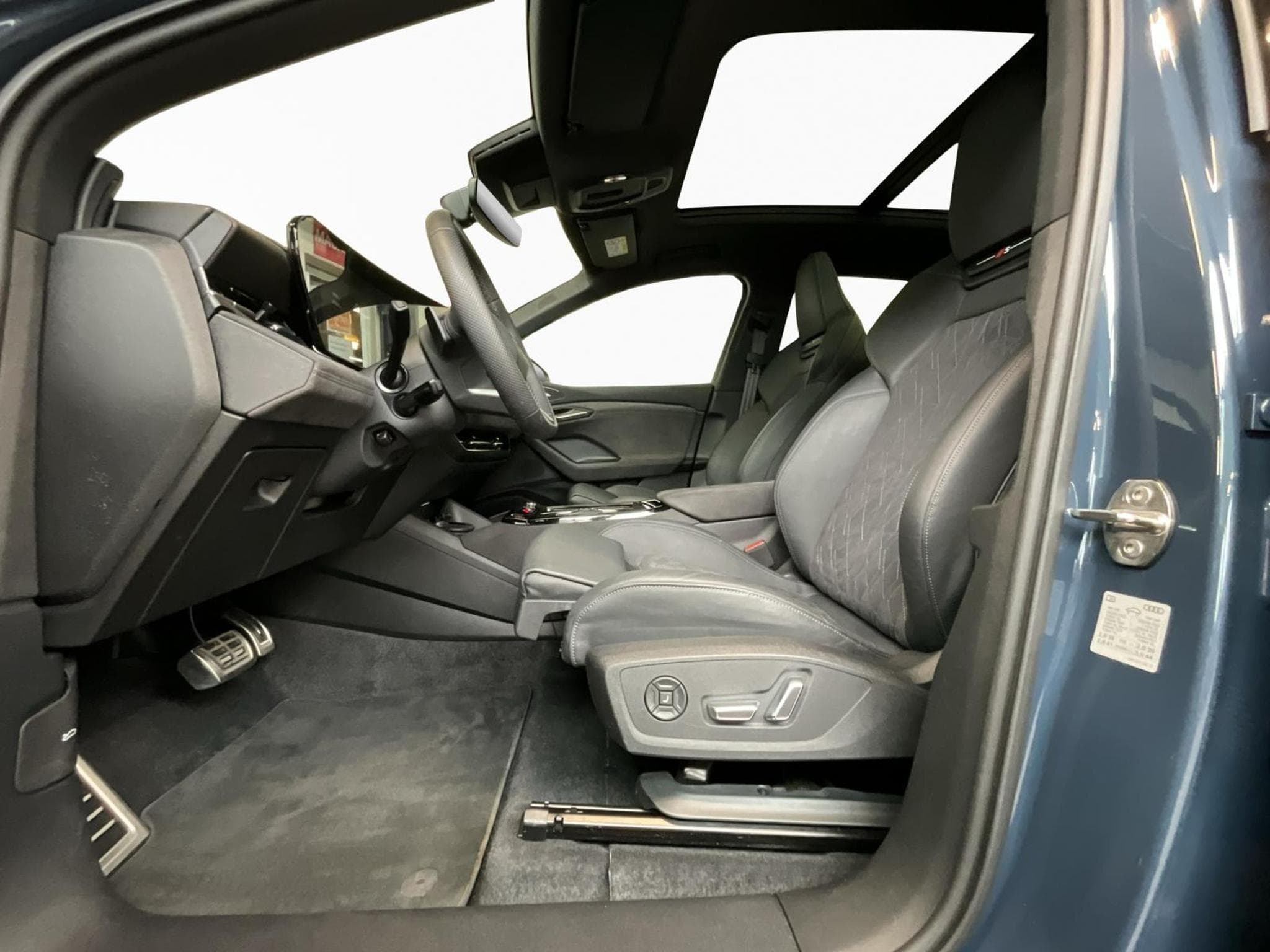 Audi SQ6 e-tron 95kWh+Quattro+P.Premium+MMIexperience (2025) - Photo 9