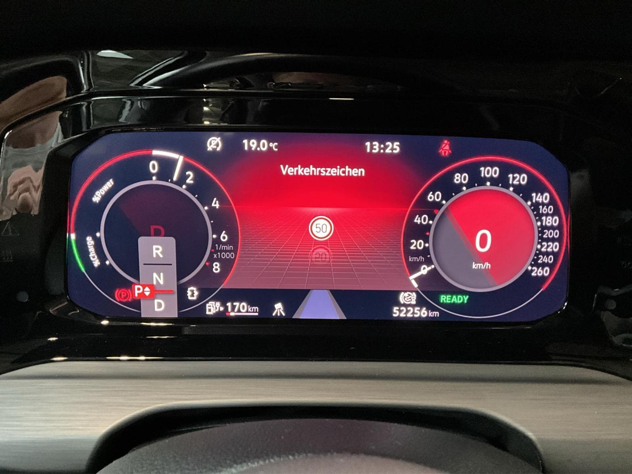 VW Golf Style+DSG+PHEV+Pano+Navi+RearView (2022) - Photo 13