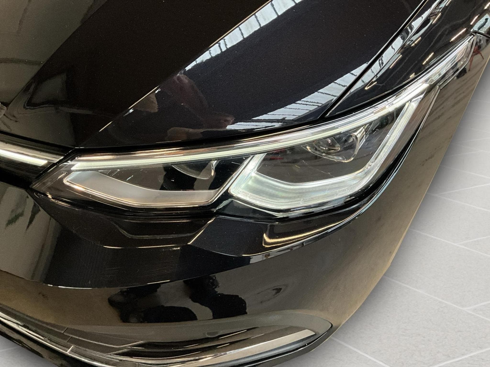 VW Golf Style+DSG+PHEV+Pano+Navi+RearView (2022) - Photo 9