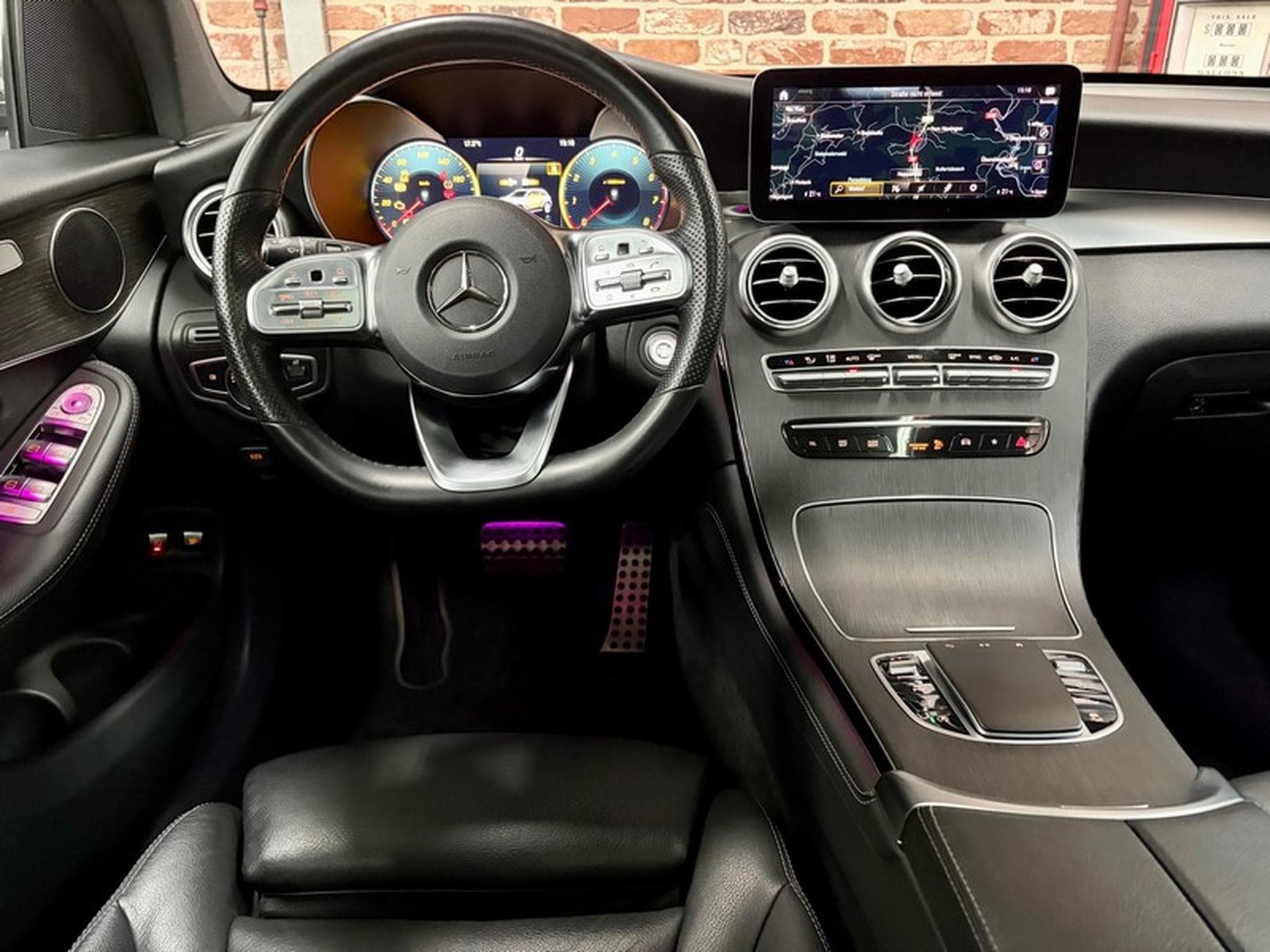 Mercedes GLC 300 GLC 300 2.0 258cv Auto 4Matric AMG-LINE (2020) - Foto 4