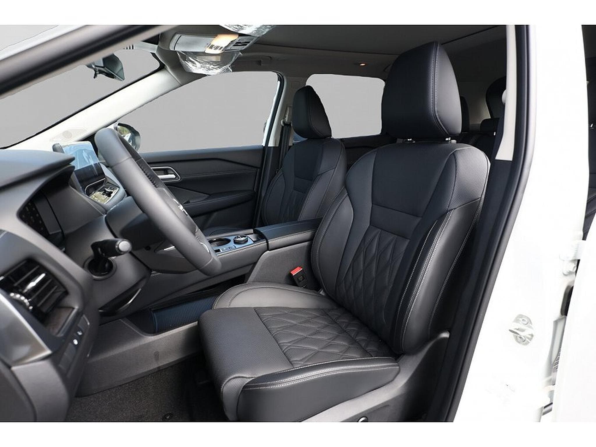 Nissan X-Trail (2024) - Photo 5