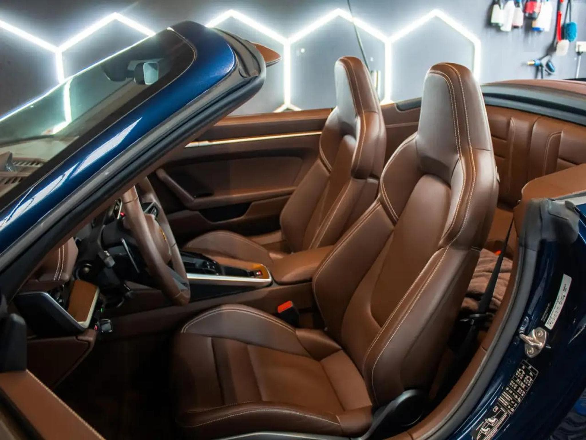Porsche 911 (2021) - Photo 12