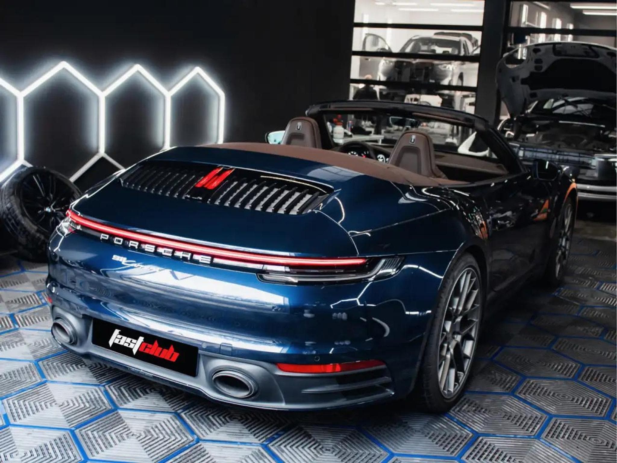 Porsche 911 (2021) - Photo 8