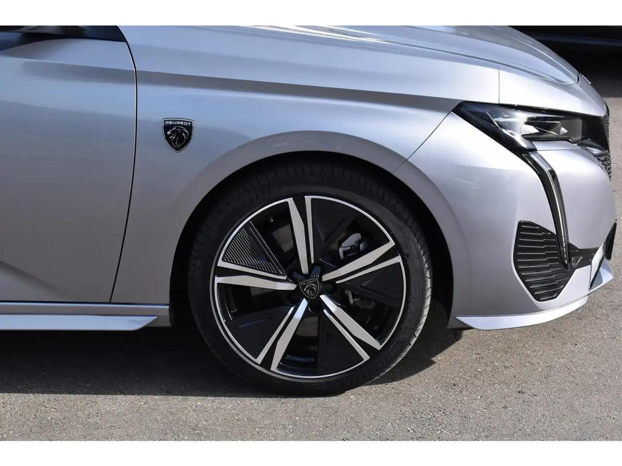 Peugeot 308 (2024) - Photo 5