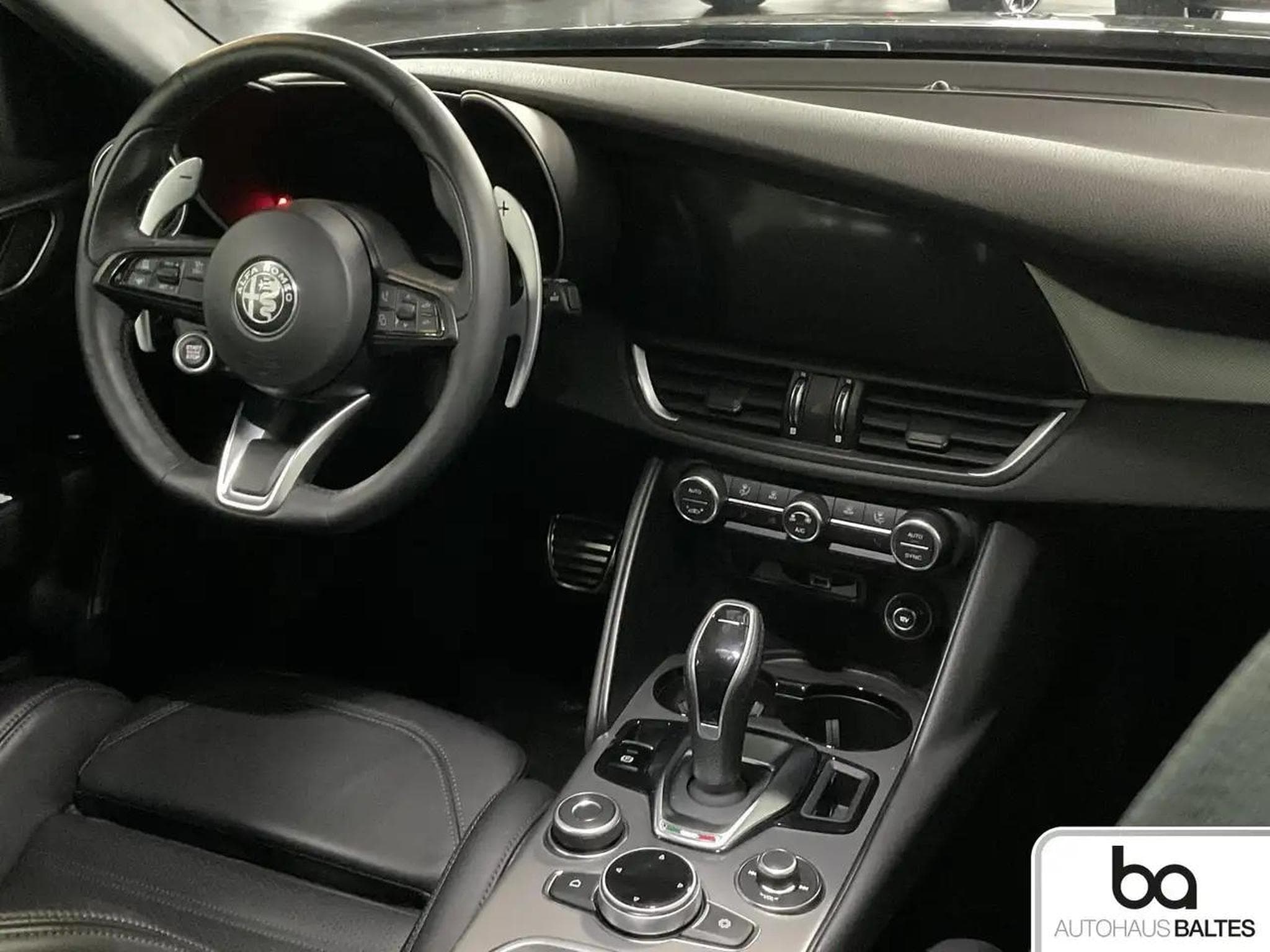 Alfa-Romeo Giulia (2025) - Foto 9