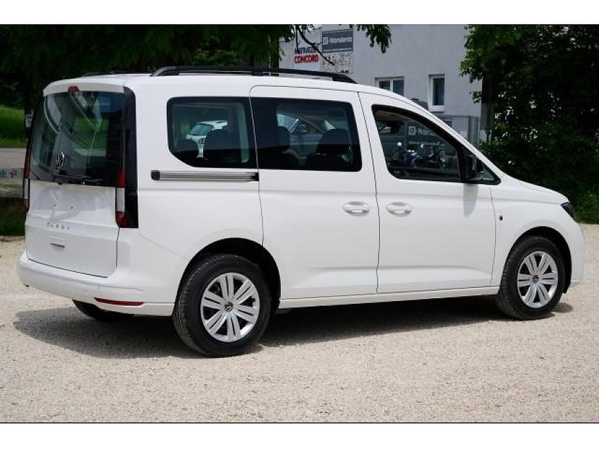 VW Caddy (2025) - Photo 7