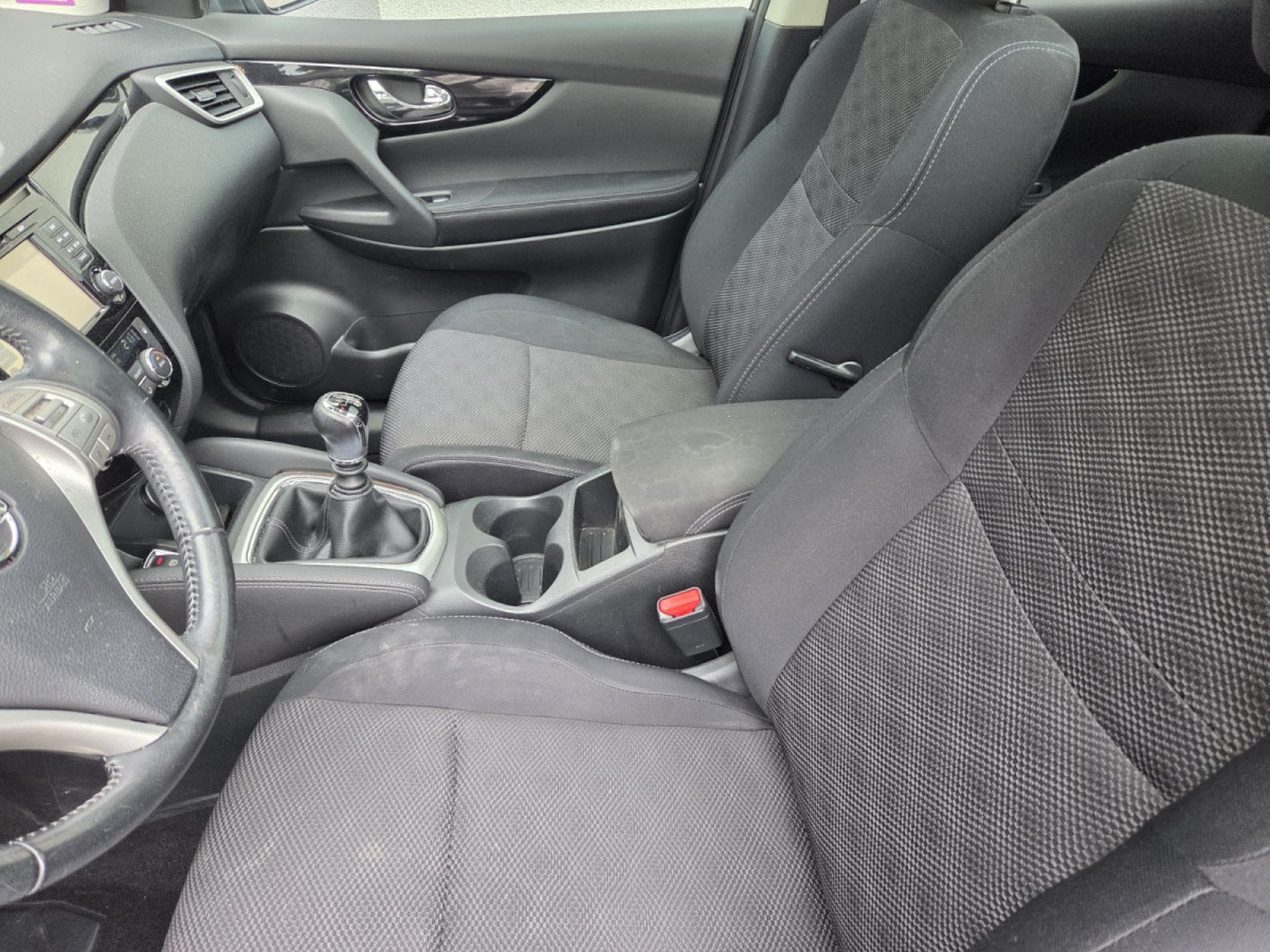 Nissan Qashqai 1.6 Dci 130 CV All-Mode 4x4-i (Garantie 12 Mois) (2017) - Foto 8