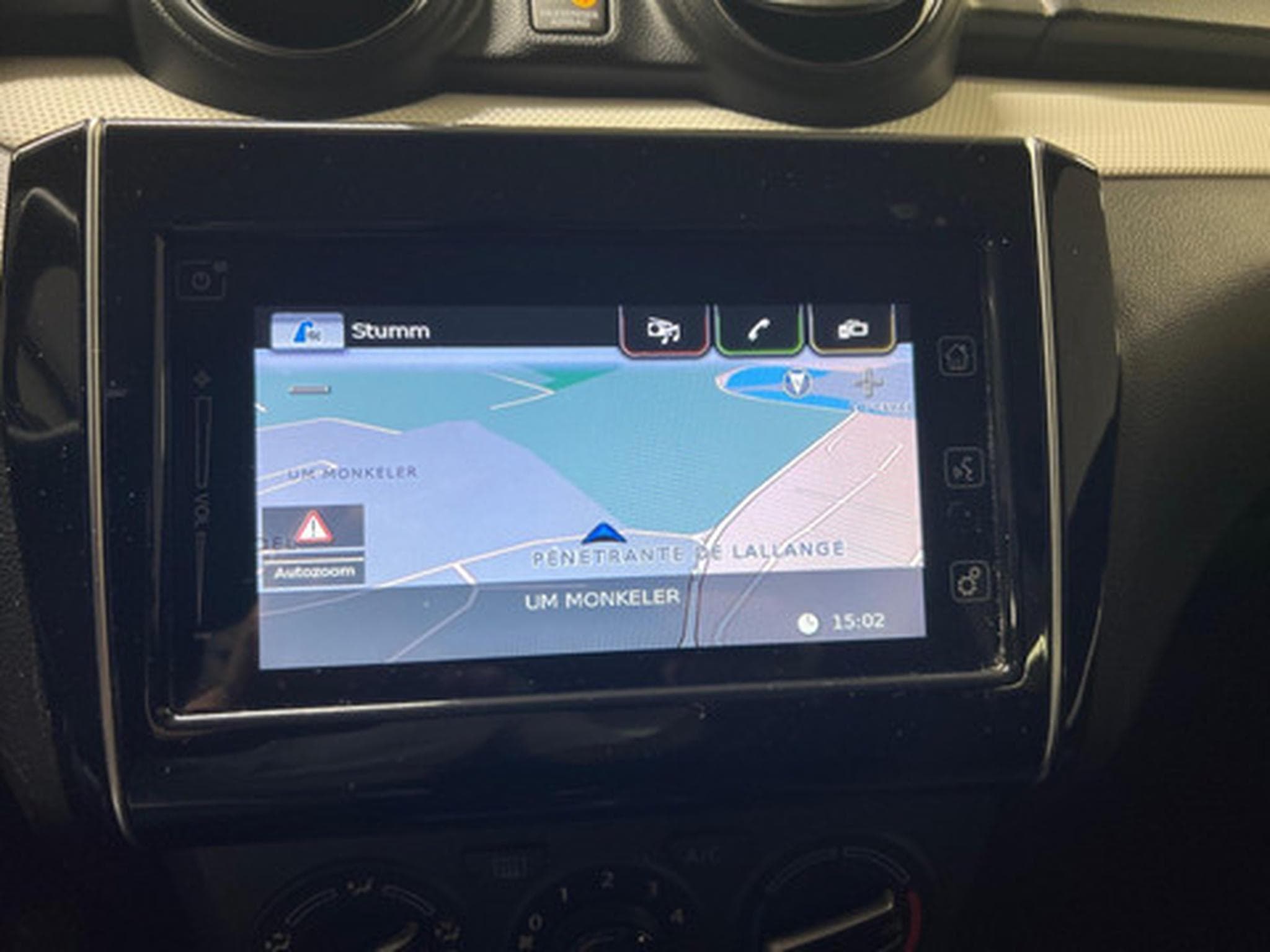 Suzuki Swift 1.0 Grand Luxe + (2017) - Photo 3