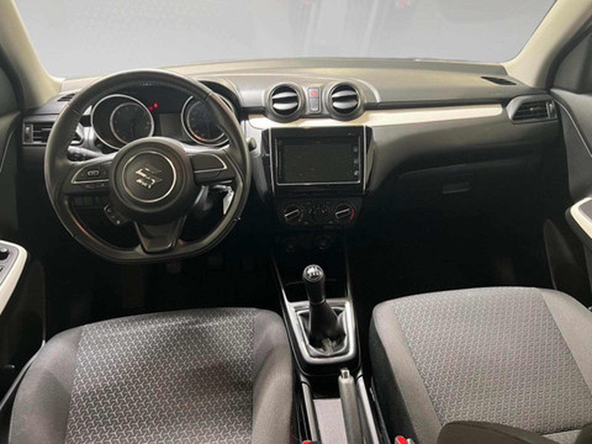 Suzuki Swift 1.0 Grand Luxe + (2017) - Photo 7