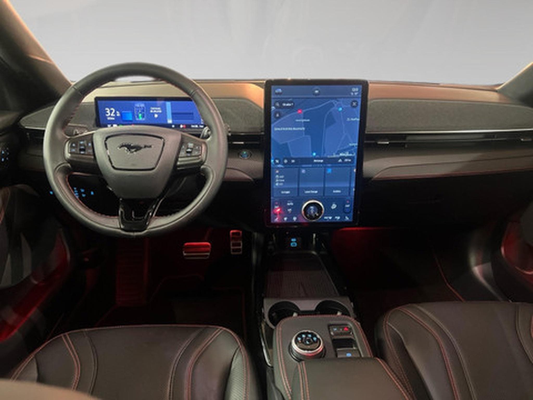 Ford Mustang Mach-E AWD (2022) - Photo 5