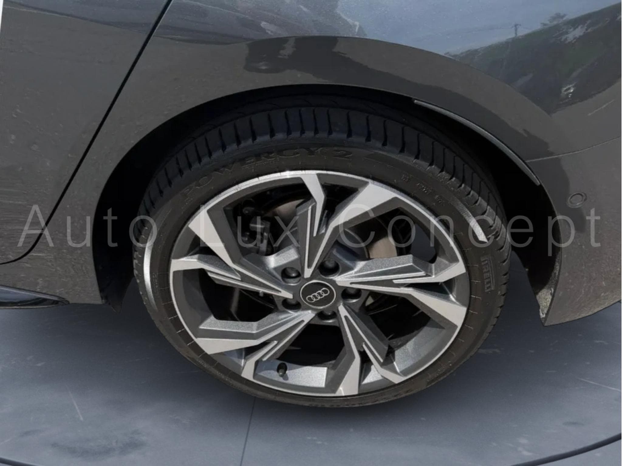 Audi A3 Sportback 40 TFSI e S line (2025) - Photo 12