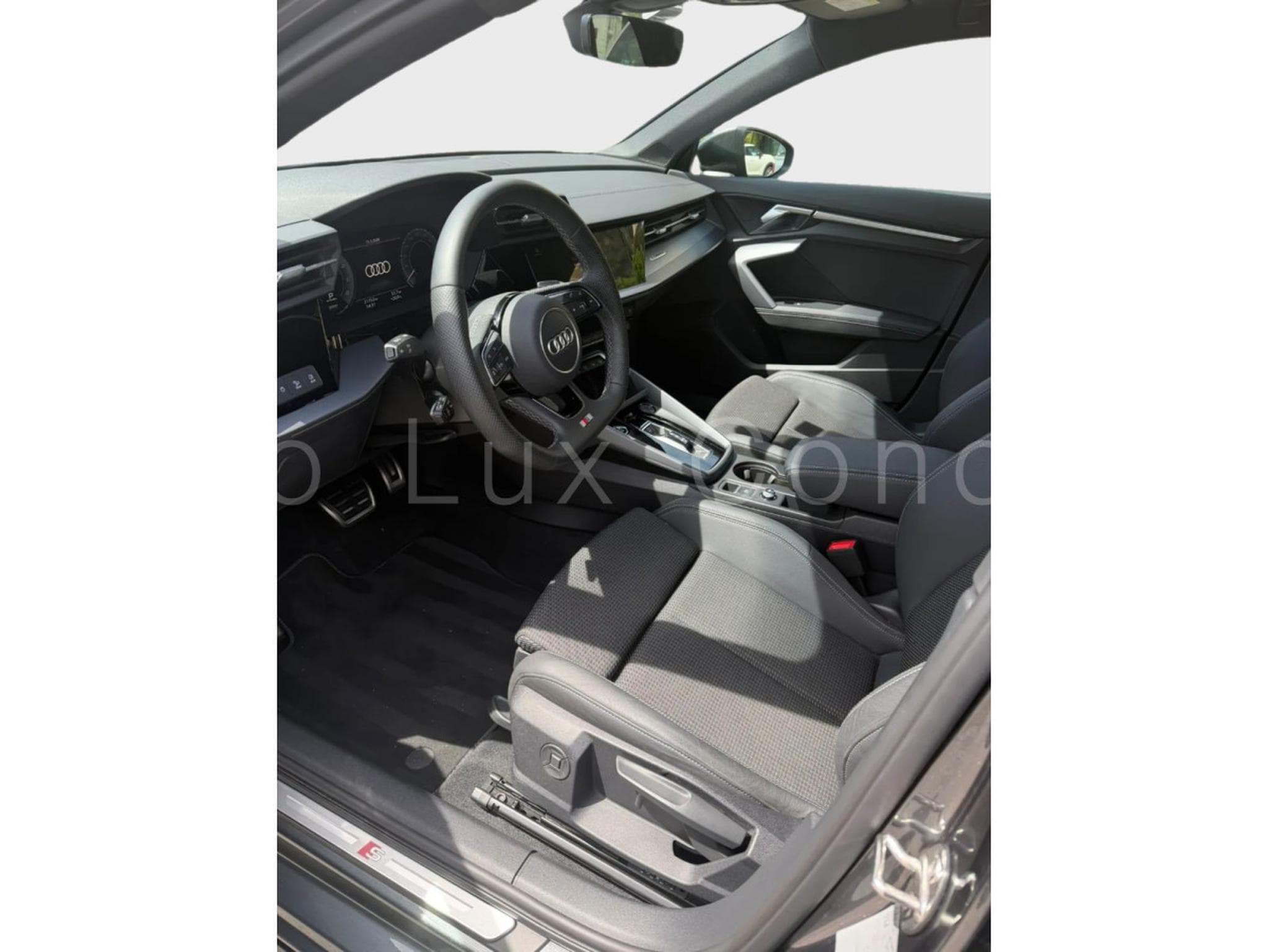 Audi A3 Sportback 40 TFSI e S line (2025) - Photo 5