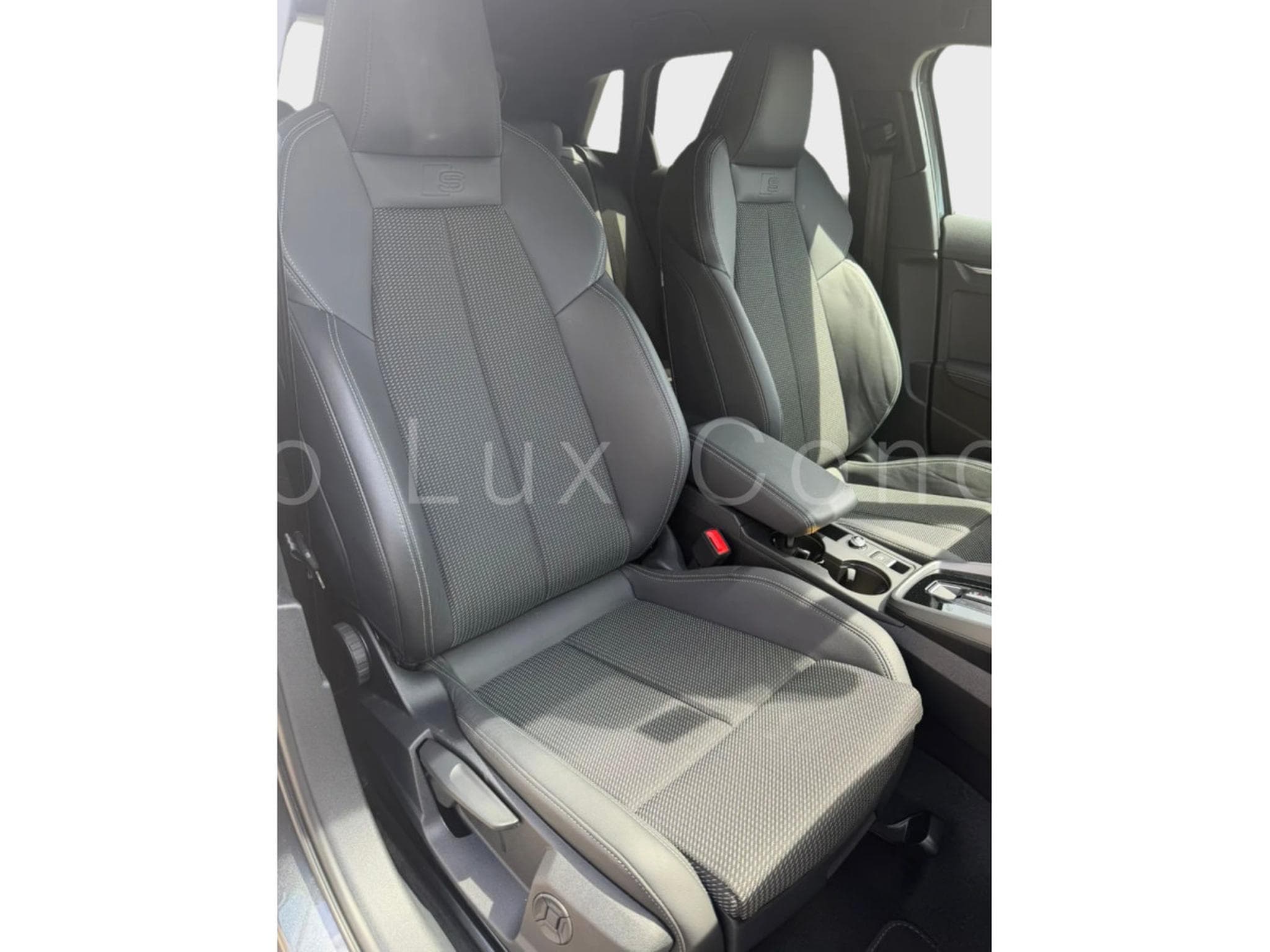 Audi A3 Sportback 40 TFSI e S line (2025) - Photo 8