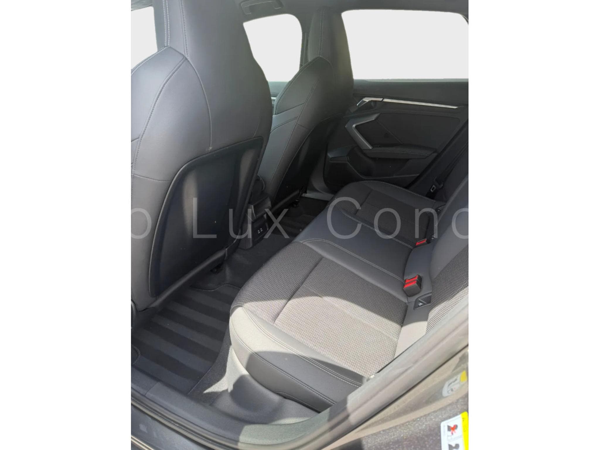 Audi A3 Sportback 40 TFSI e S line (2025) - Photo 9