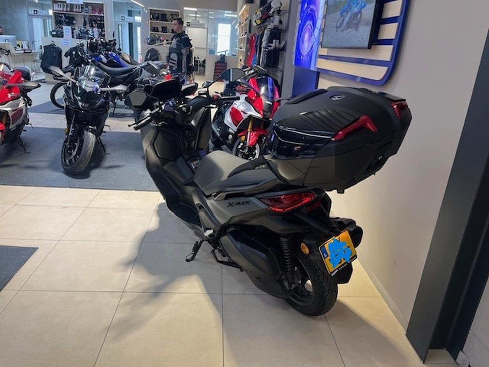 Yamaha X-Max (2025) - Foto 8