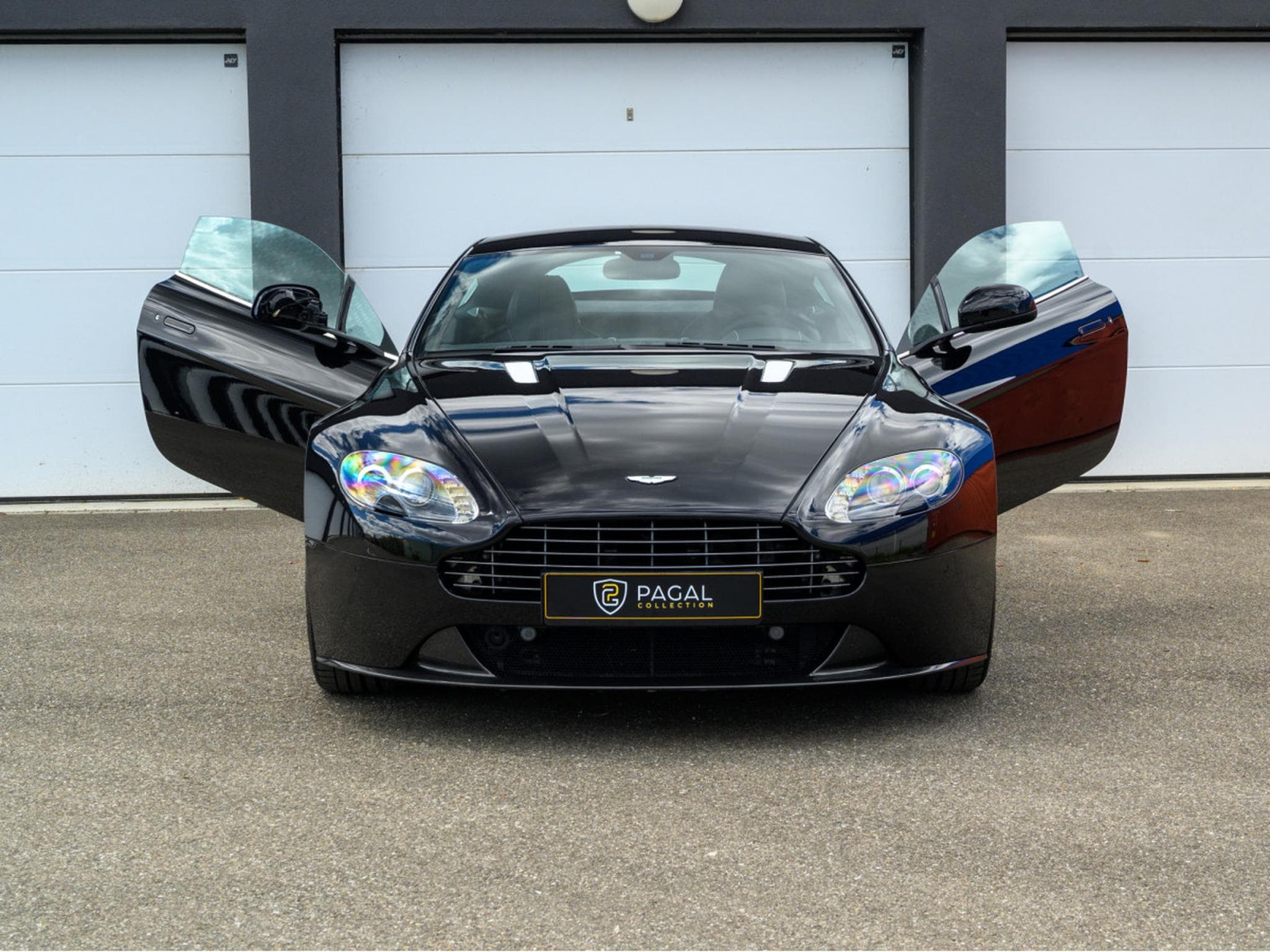 Aston-Martin V8 Vantage 4.7 S | SP10 | EMBRAYAGE NEUF | CARBONE (2015) - Photo 7