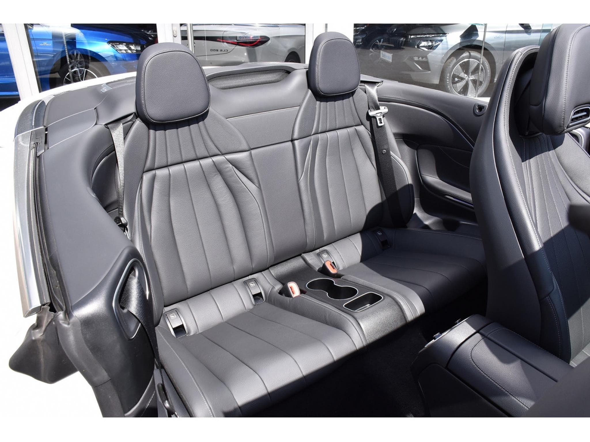 Mercedes CLE 200 AMG Line 9G-Tronic MEMO SG VENT DISTRONIC SIDE AIRSCARF 1°M. (2025) - Foto 10