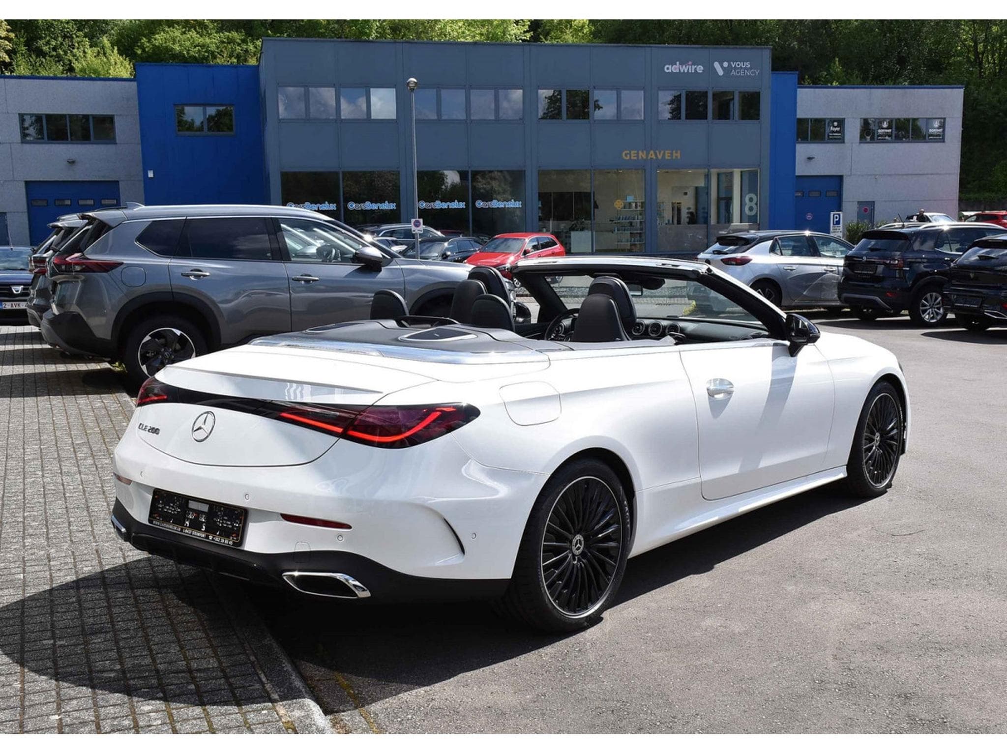 Mercedes CLE 200 AMG Line 9G-Tronic MEMO SG VENT DISTRONIC SIDE AIRSCARF 1°M. (2025) - Foto 5