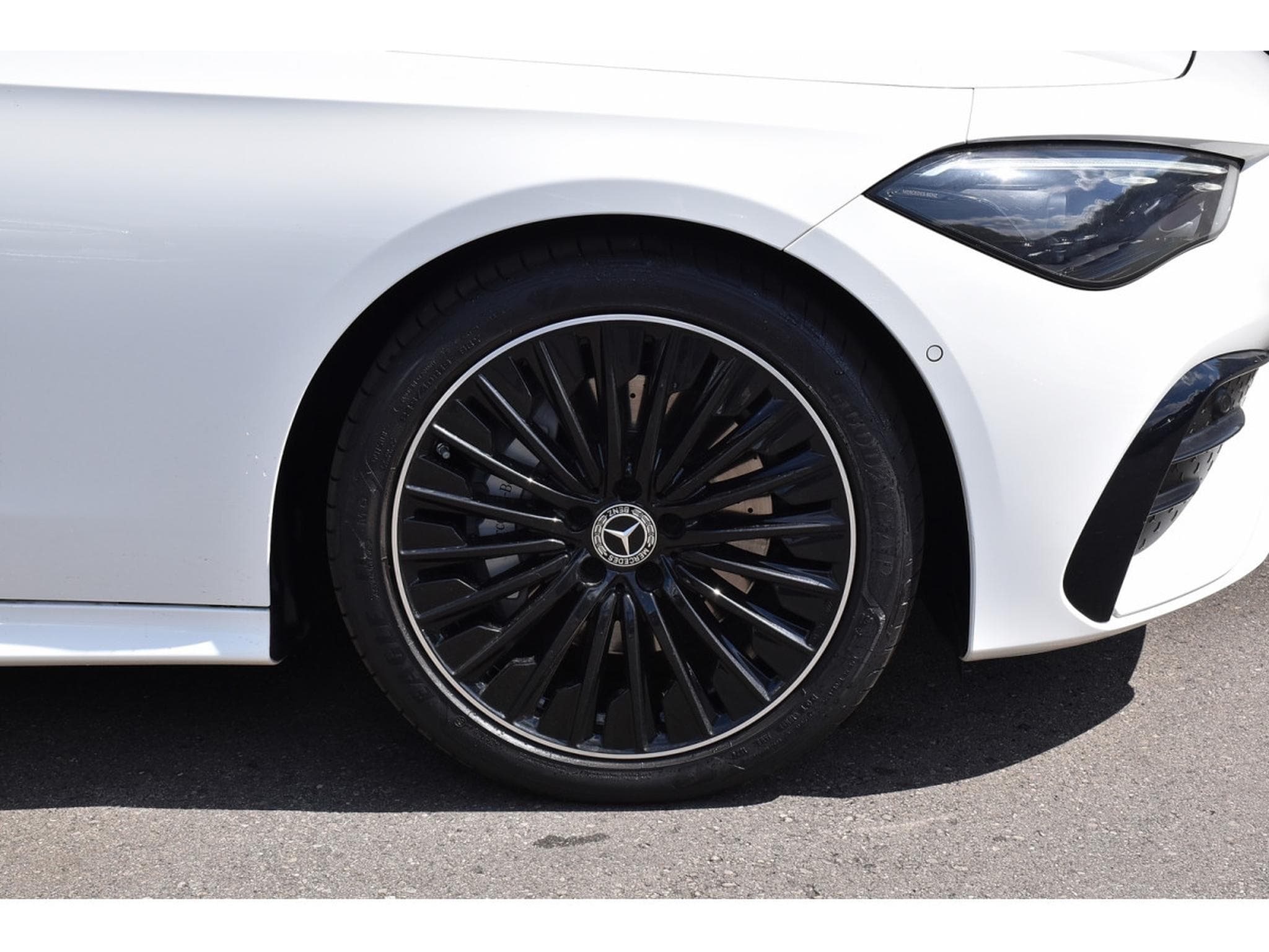 Mercedes CLE 200 AMG Line 9G-Tronic MEMO SG VENT DISTRONIC SIDE AIRSCARF 1°M. (2025) - Foto 7