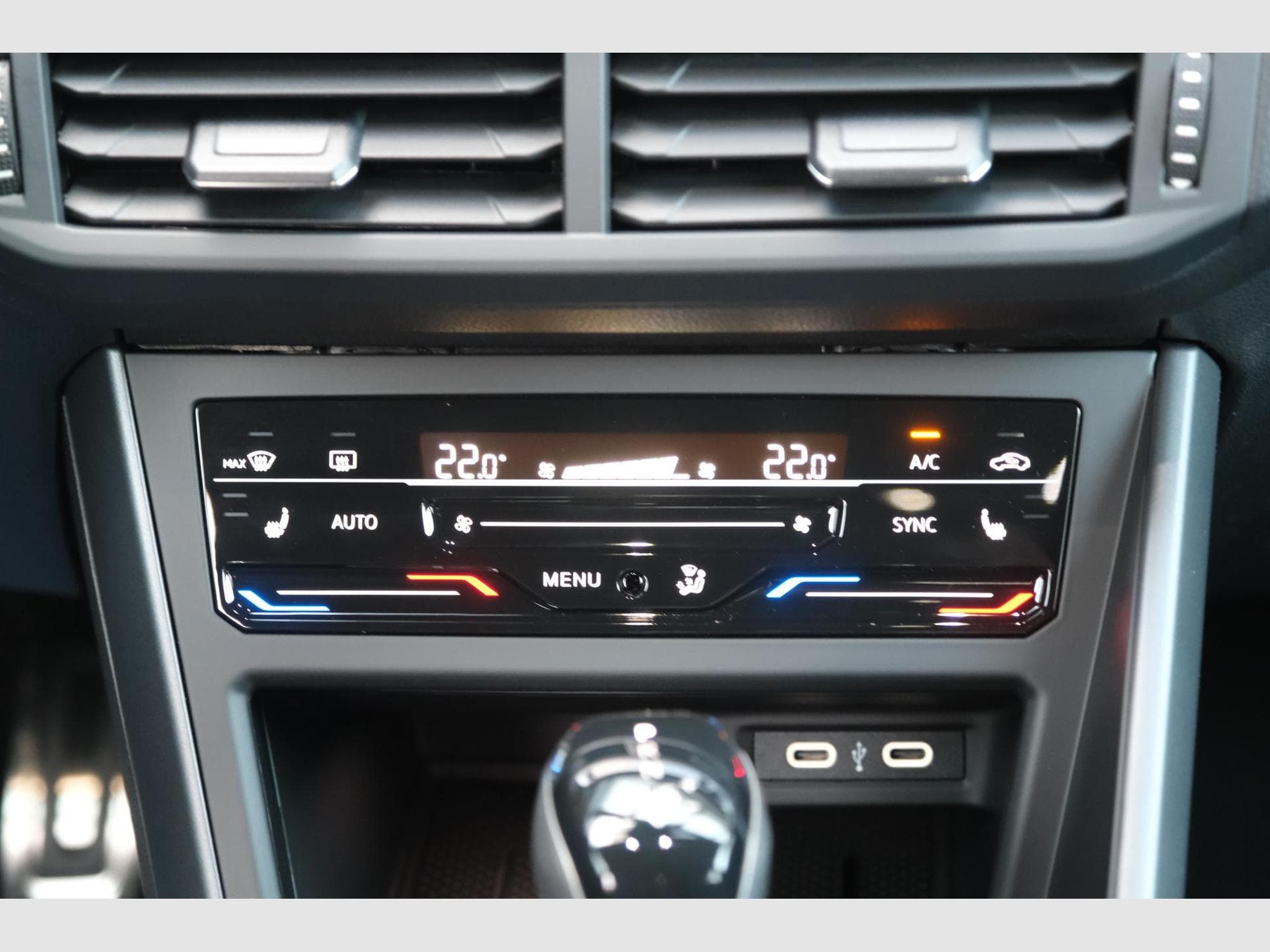 VW Taigo 1.0 TSI DSG (2026) - Photo 11