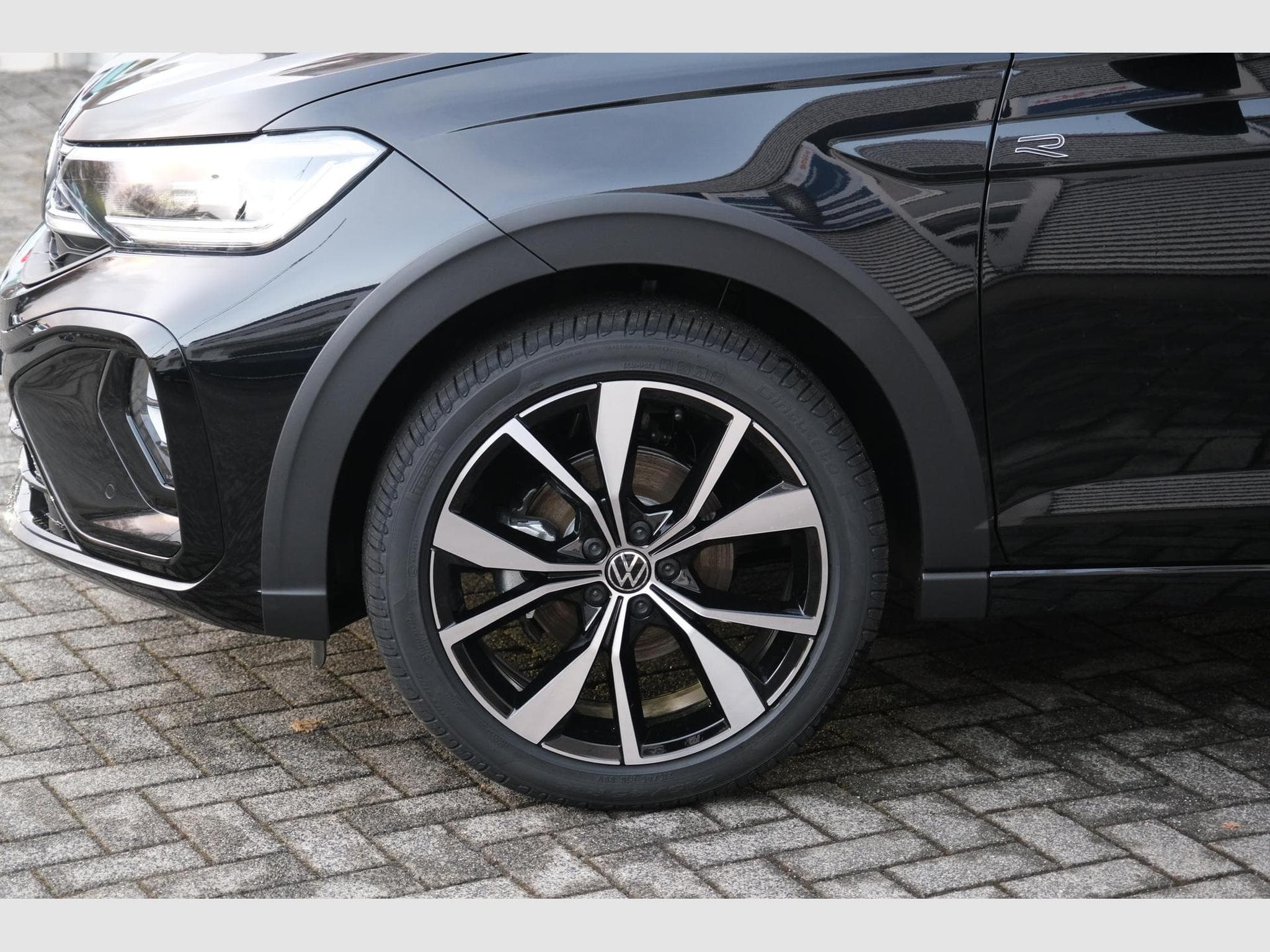 VW Taigo 1.0 TSI DSG (2026) - Photo 3