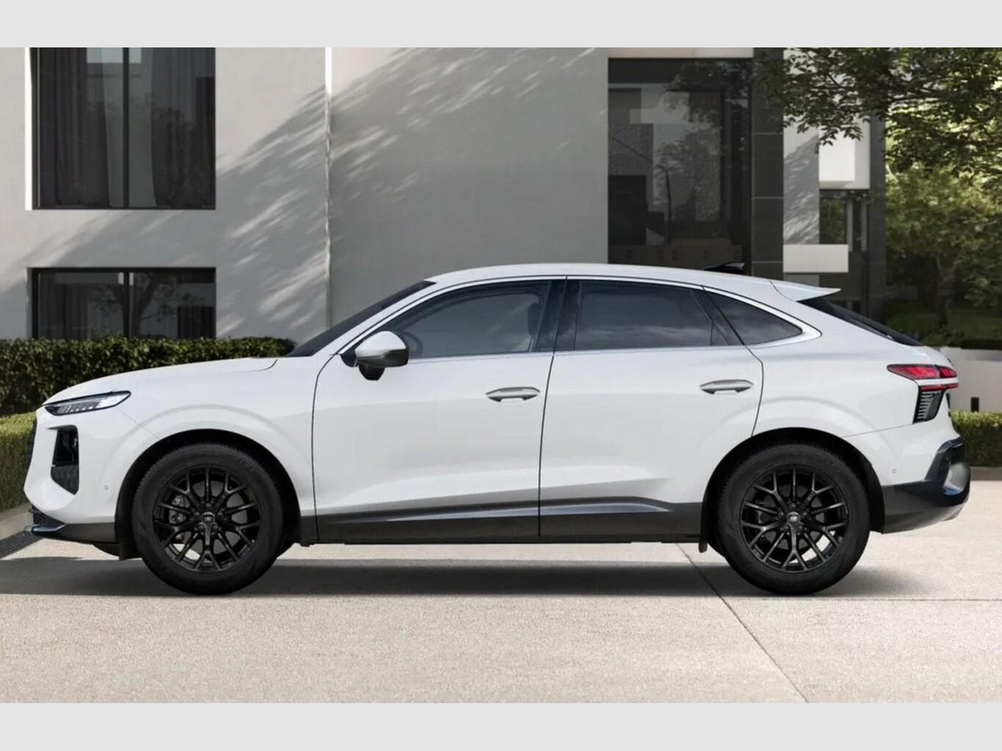 Audi Q3 Sportback Sportb neuMod (2026) - Photo 2
