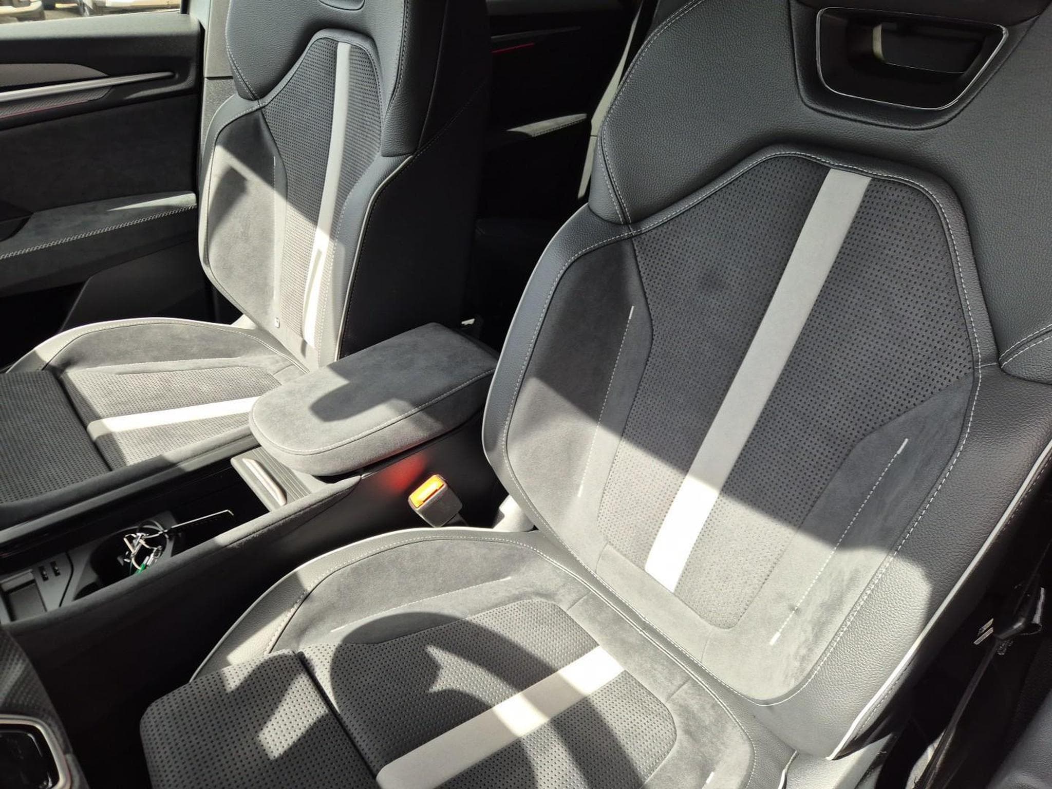 Skoda Kodiaq Sportline 1.5 TSI (2026) - Foto 16