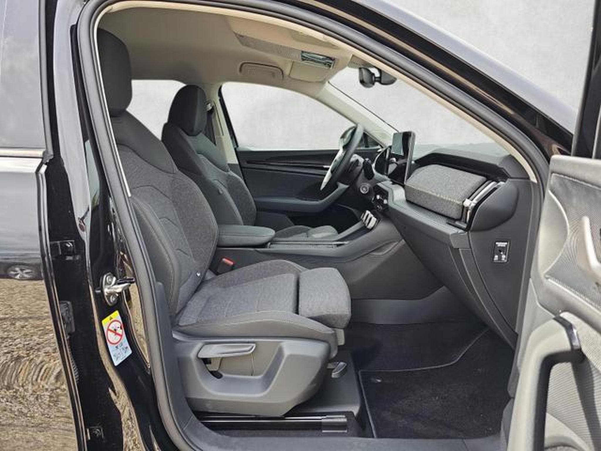Skoda Kodiaq 1.5 TSI mHEV 110 kW Selection (2025) - Foto 10