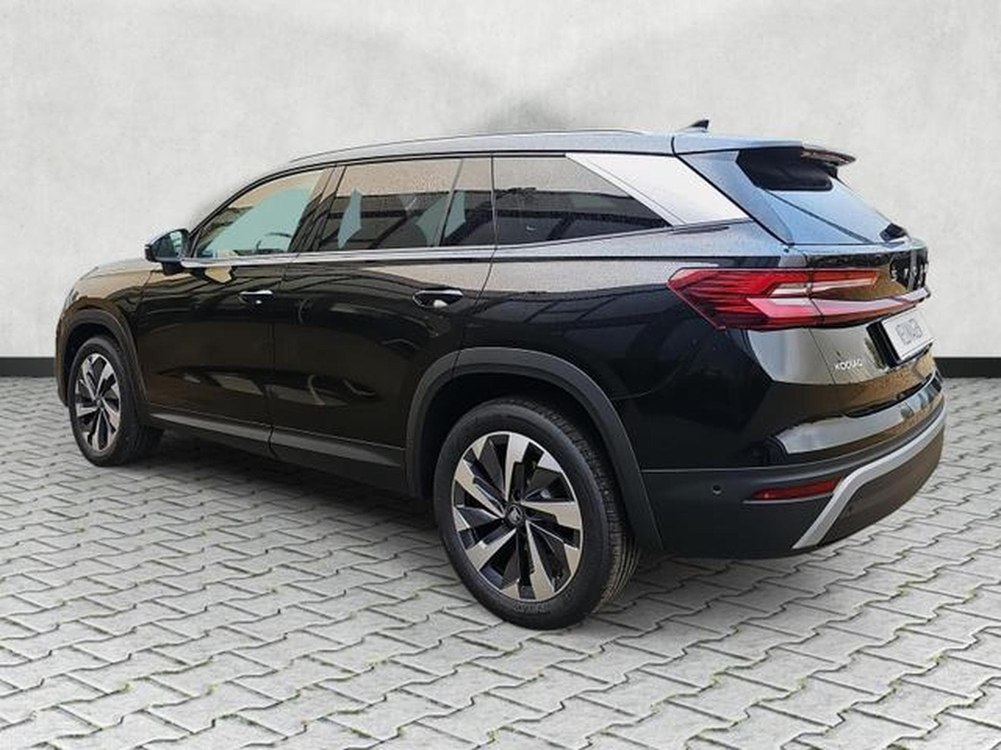 Skoda Kodiaq 1.5 TSI mHEV 110 kW Selection (2025) - Foto 5