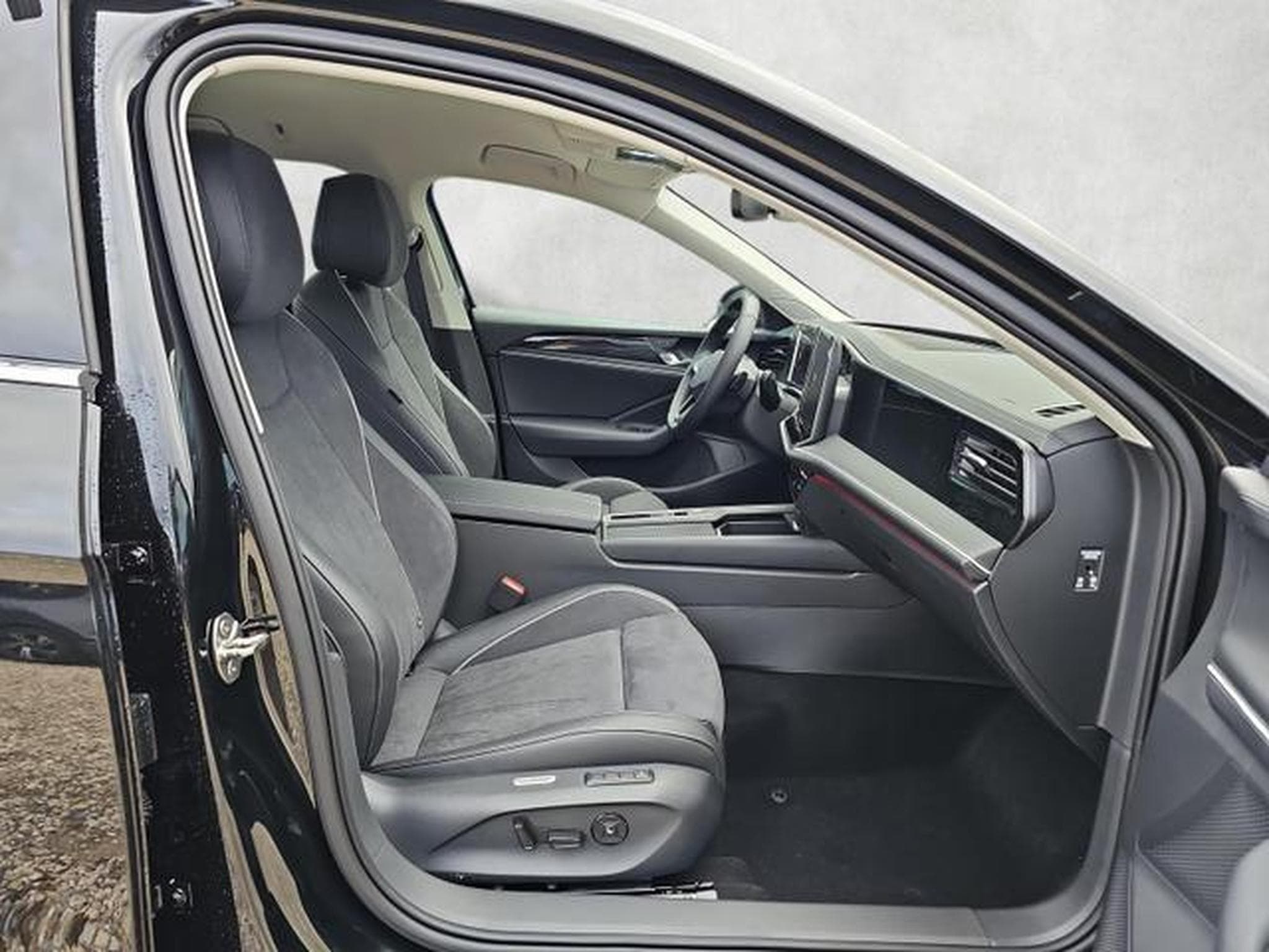 VW Passat Variant 2.0 TDI 110 kW Business (2026) - Foto 10