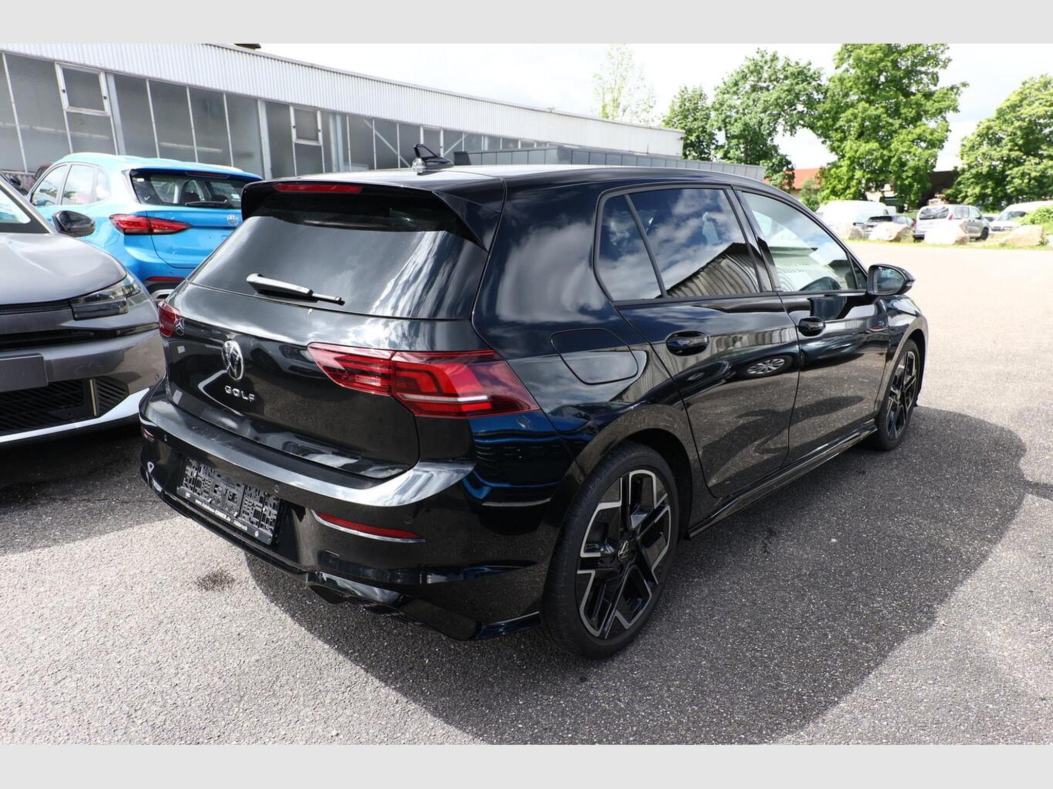 VW Golf R-Line (2024) - Photo 3