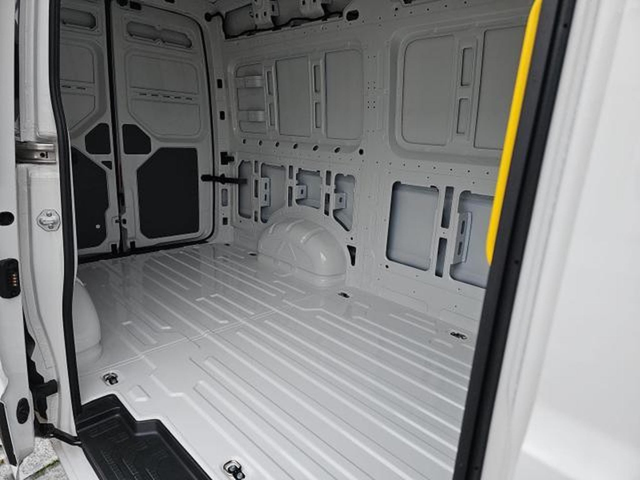 VW Crafter Kasten 35 mittellang Hochdach FWD (2026) - Foto 13