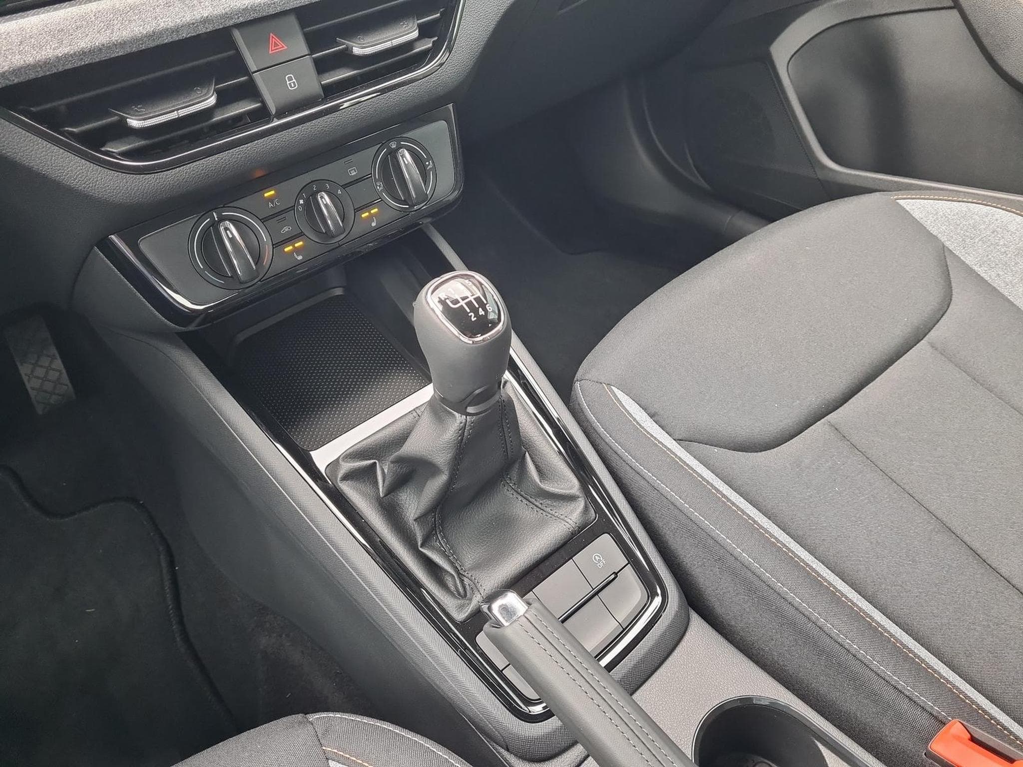 Skoda Scala Selection (2026) - Foto 24