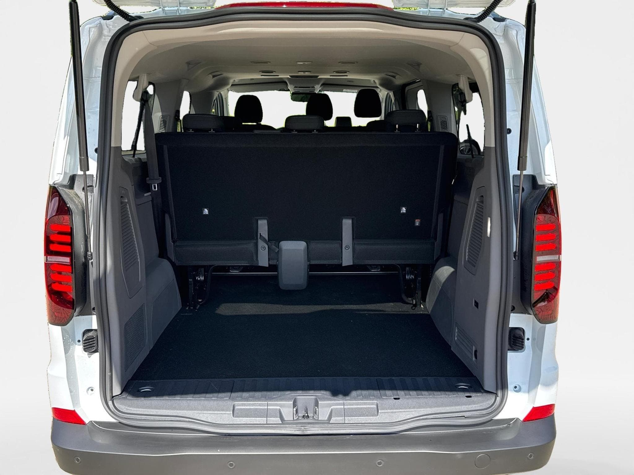 VW T7 Basis (2026) - Photo 11