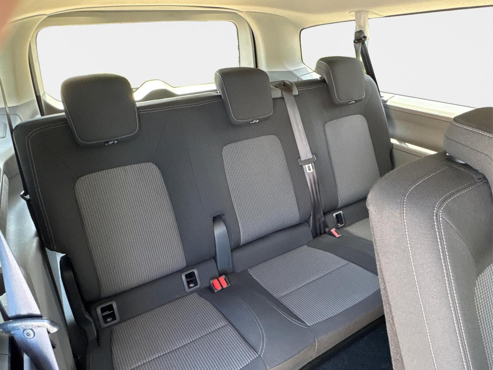 VW T7 Basis (2026) - Photo 18