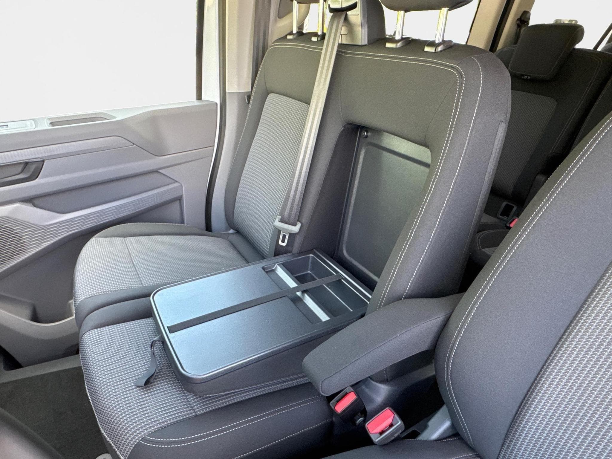 VW T7 Basis (2026) - Photo 23