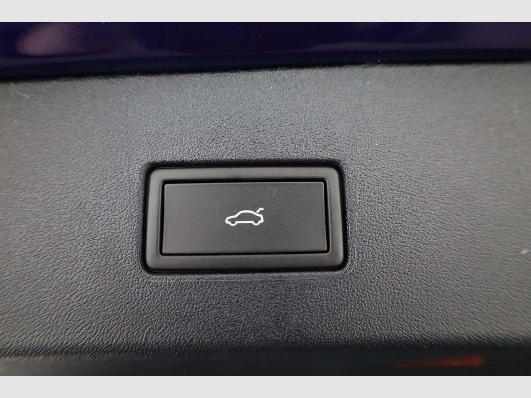 VW Tayron 1.5 TSI eHybrid 150 kW R-Line (2025) - Photo 16