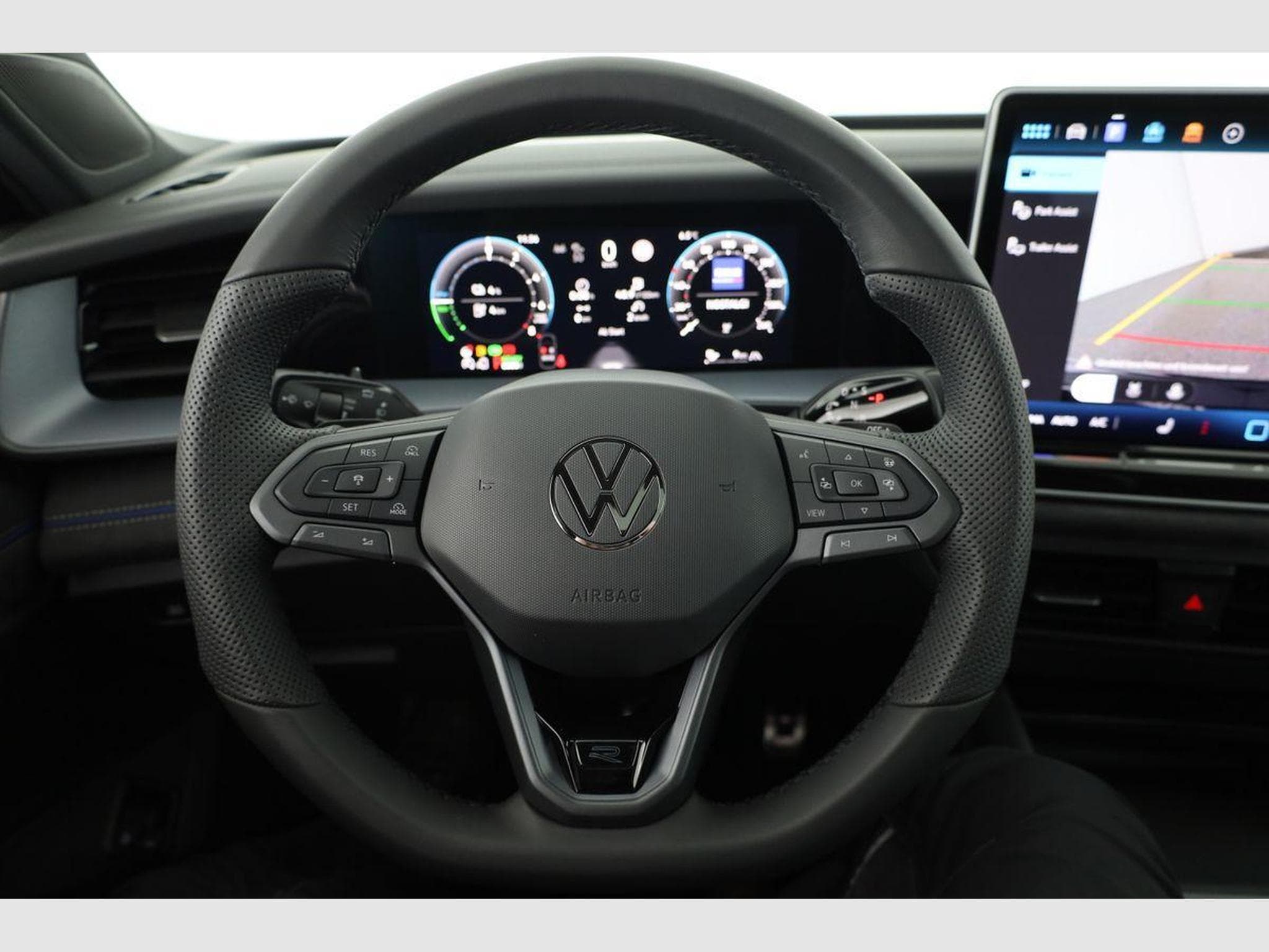 VW Tayron 1.5 TSI eHybrid 150 kW R-Line (2025) - Photo 6