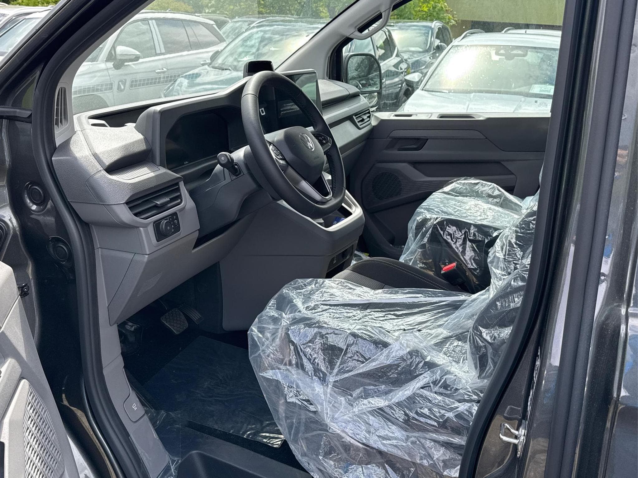VW T7 Basis (2026) - Foto 14