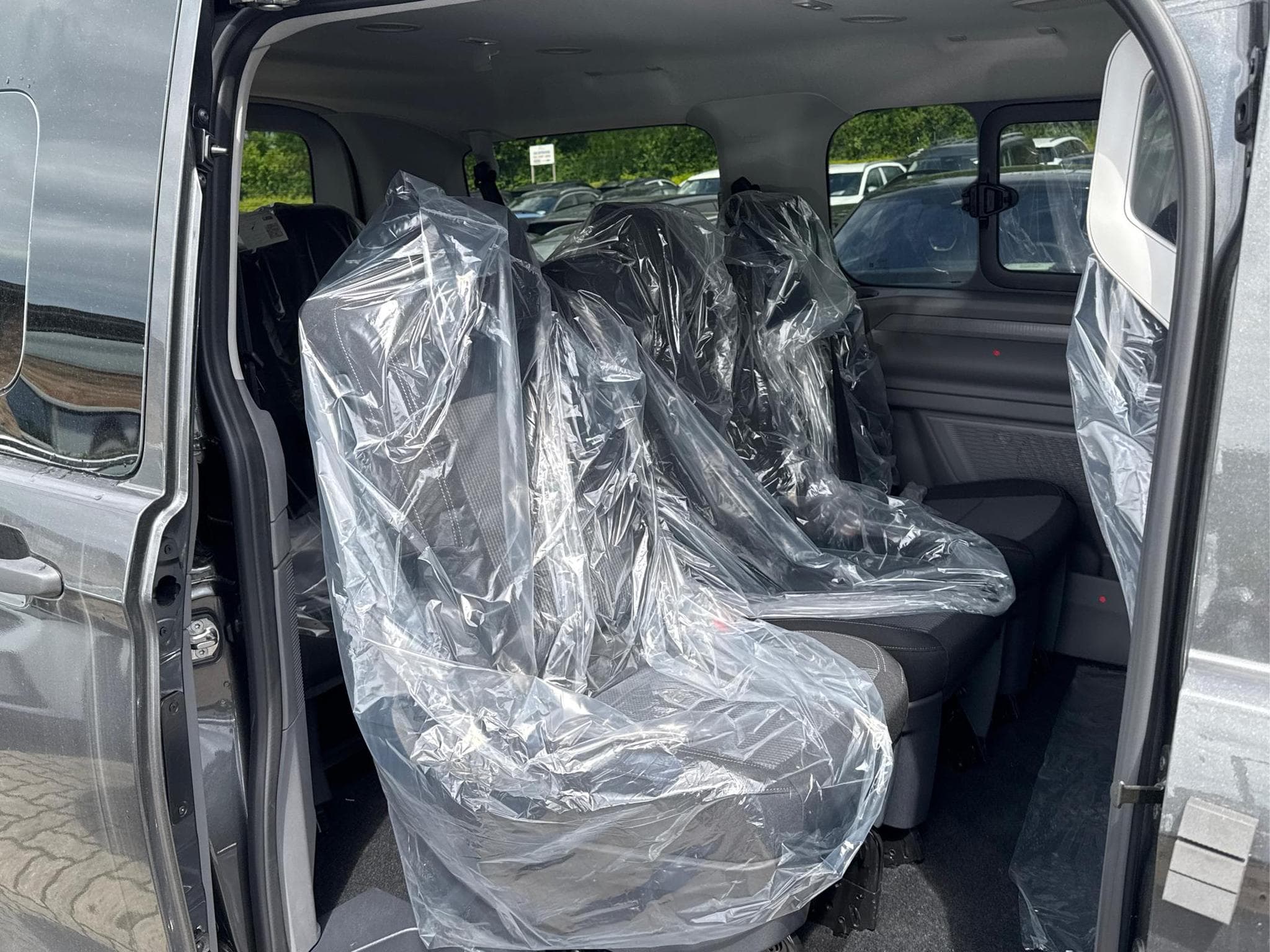 VW T7 Basis (2026) - Foto 9