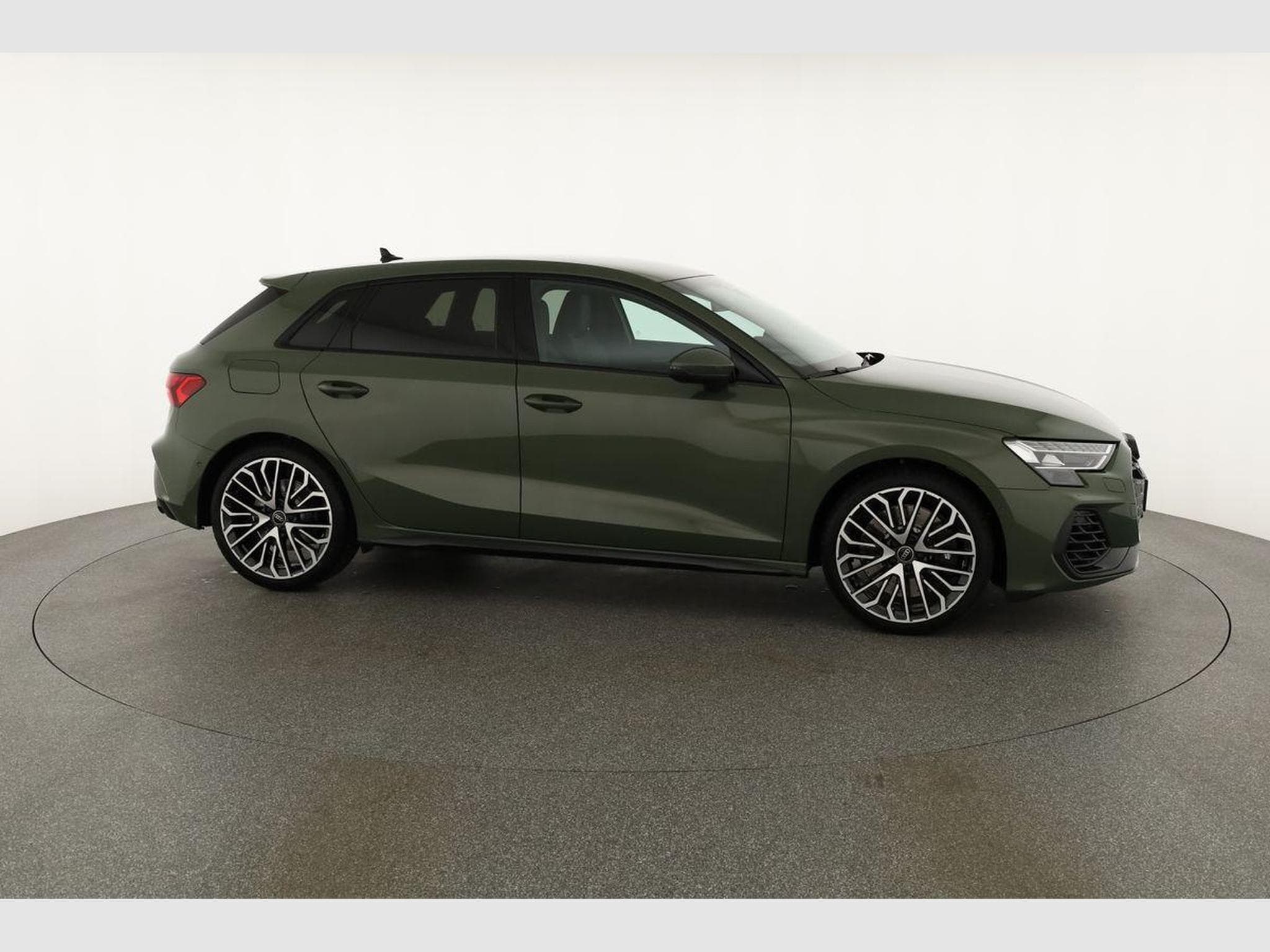 Audi S3 Sportback 2.0 TFSI quattro (2025) - Foto 22